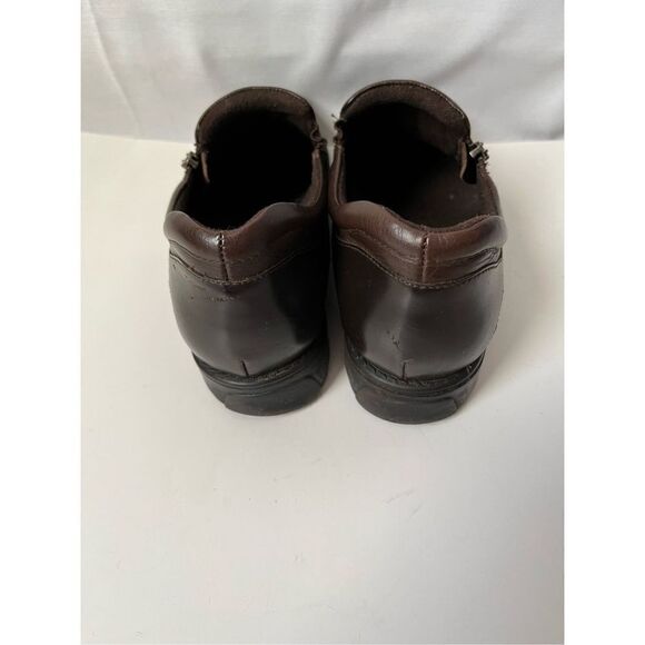 Brown Comfy Flat shoes - Picture 3 of 9